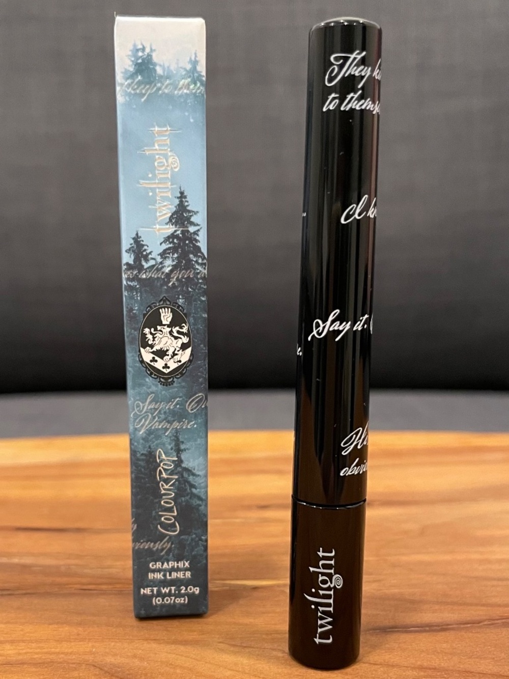 NWT COLOURPOP Twilight Graphix Ink Liner Liquid Eyeliner - VAMPIRE - Vampy Red